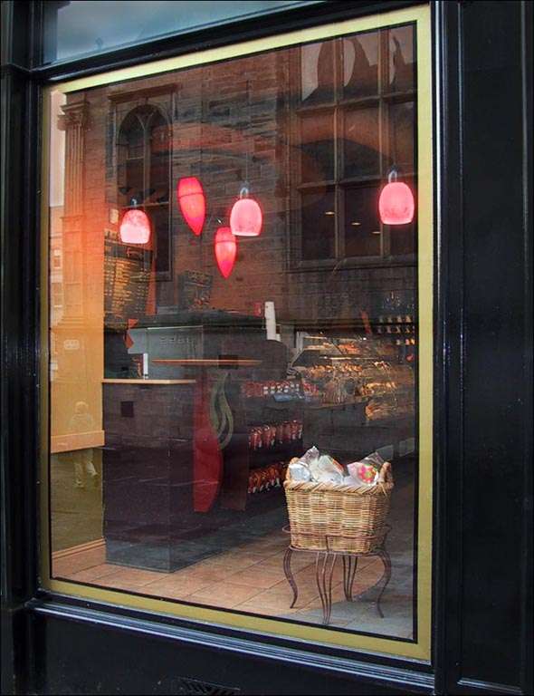 Café 1 - Study in Scarlet (c) Eolake Stobblehouse 
