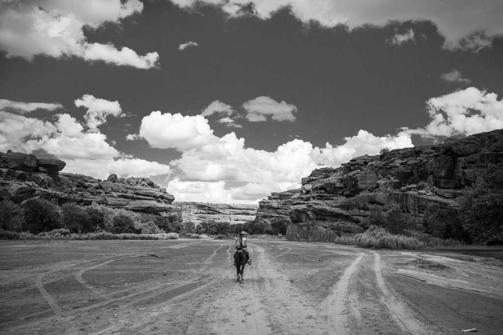 Entering the Canyon de Chelly